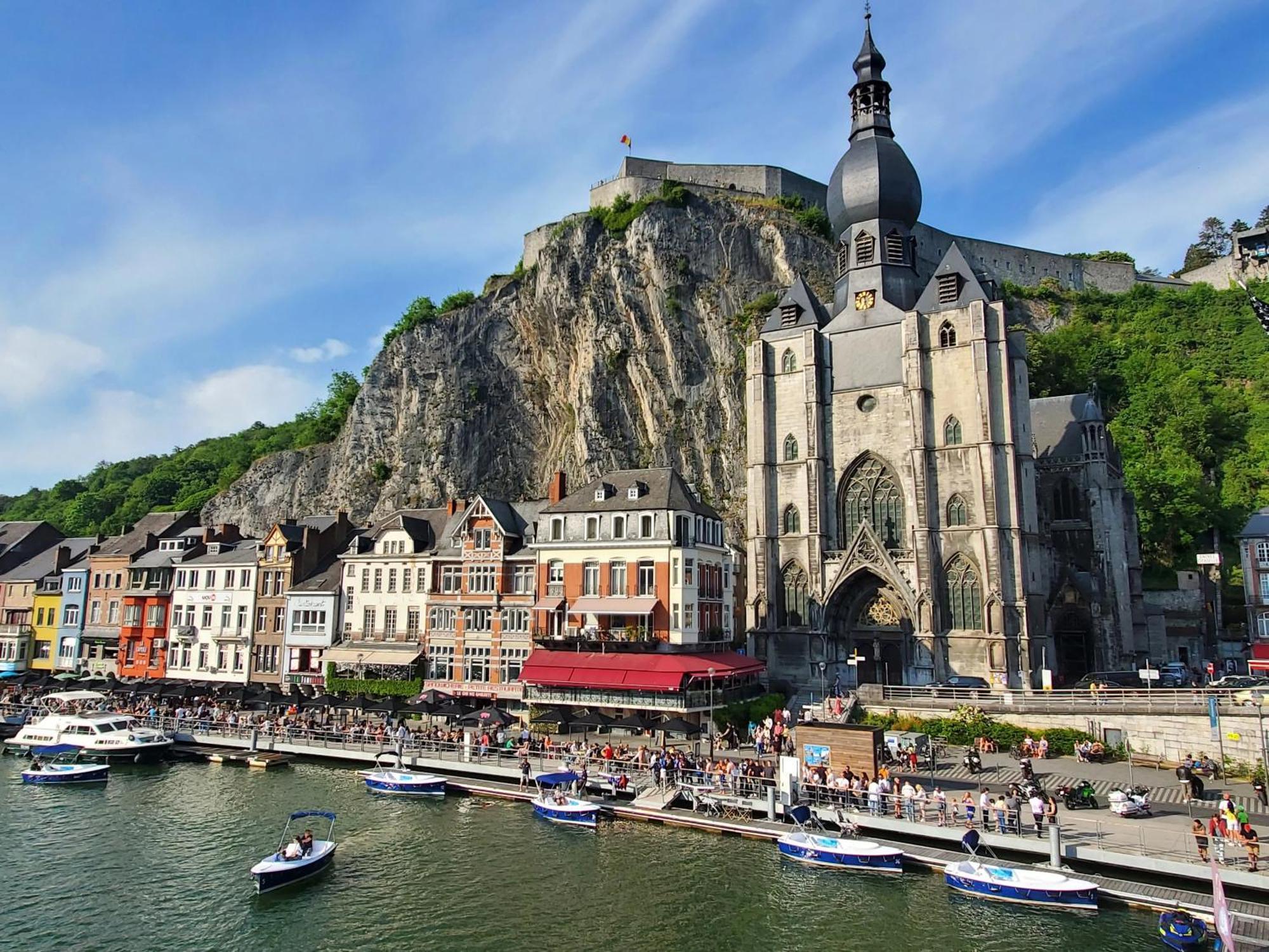 A Deux Patenier De Dinant Exterior foto